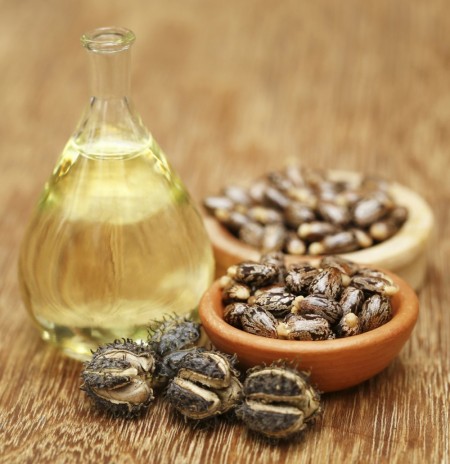 l'huile de ricin pour épaissir ses cheveux